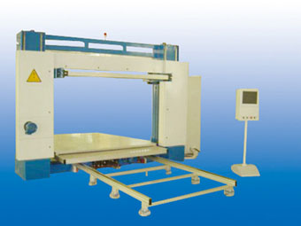 Computerized foam contour cutting machine (Vibrating blade)