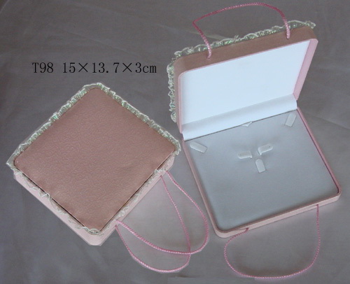 Gift Box  ( suite box)