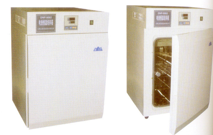 Electrically heated themostatic incubator