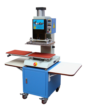 Heat pressing machine