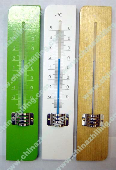 In/Outdoor And Garden Thermometer-Wooden