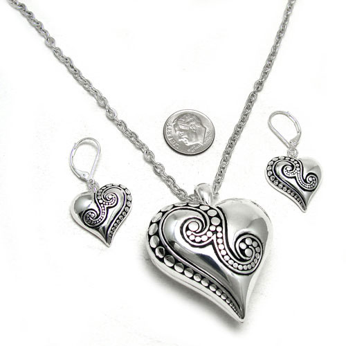 HEART STYLE NECKLACE