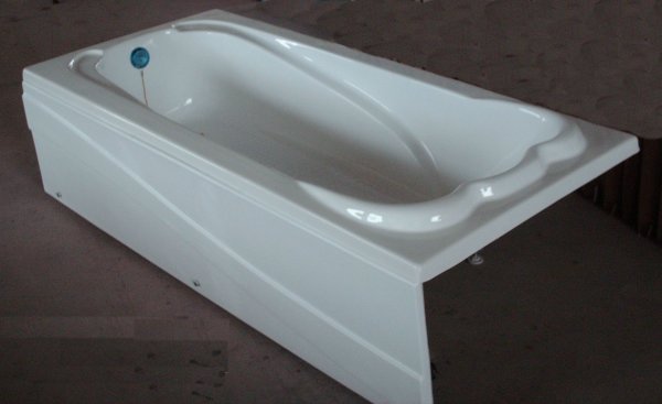 skirt bathtub