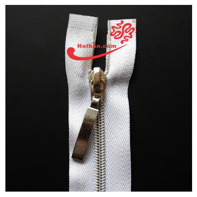 Nylon zipper silver teeth