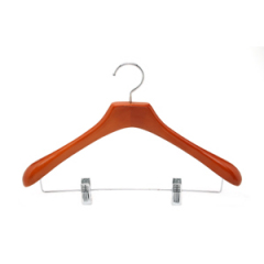 Wooden Deluxe Hangers WDH046 (Cherry)