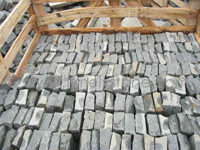 paving stone cobble stone cubes granite