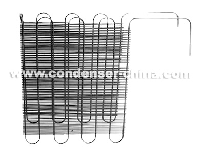 Condenser with oil cooled