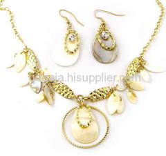 Fashion Goldplated Alloy With Shell Jewelry Sets