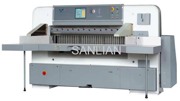 Aluminum foil cutting machine