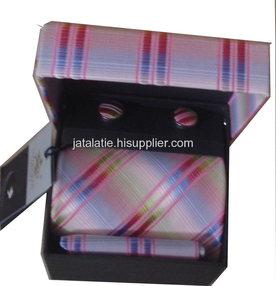 necktie clip