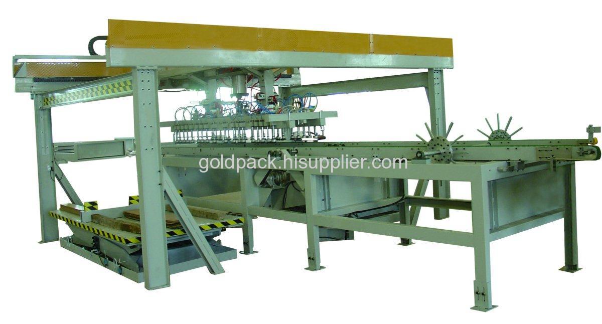 Automatic loading machine of flooring