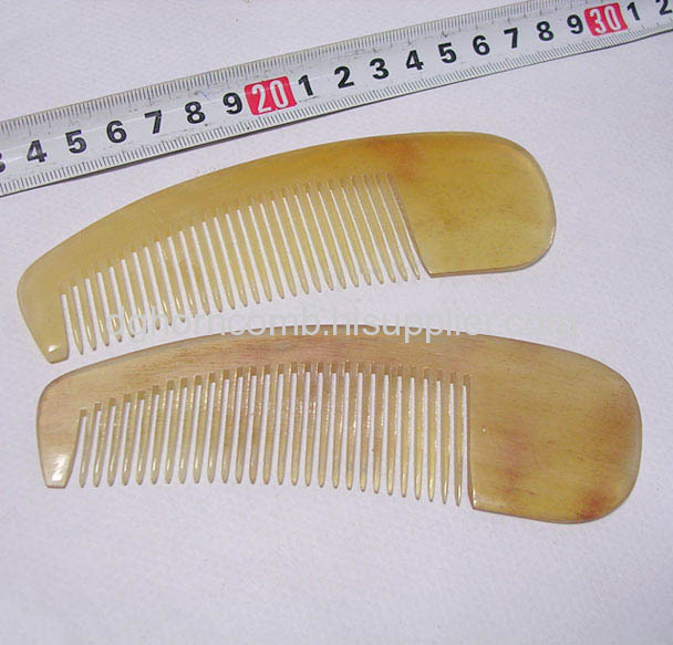 Curve Yellow Cattle Horn Comb