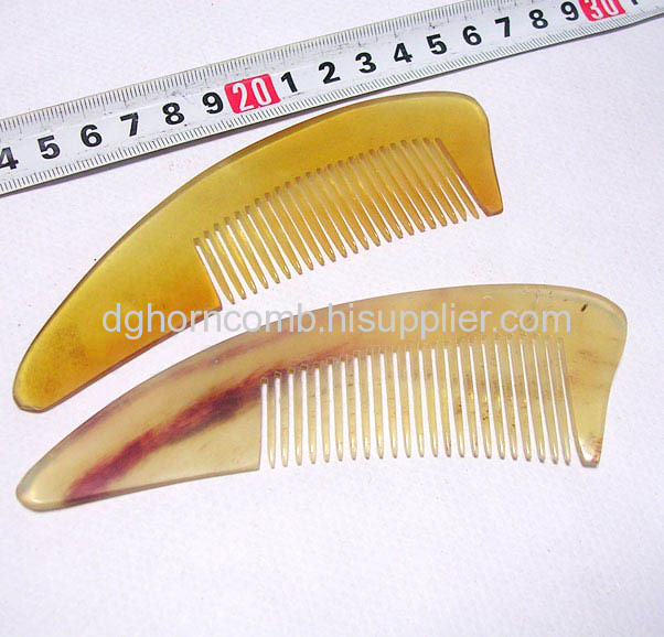 Sharp Curve Yellow Cattle Horn Comb