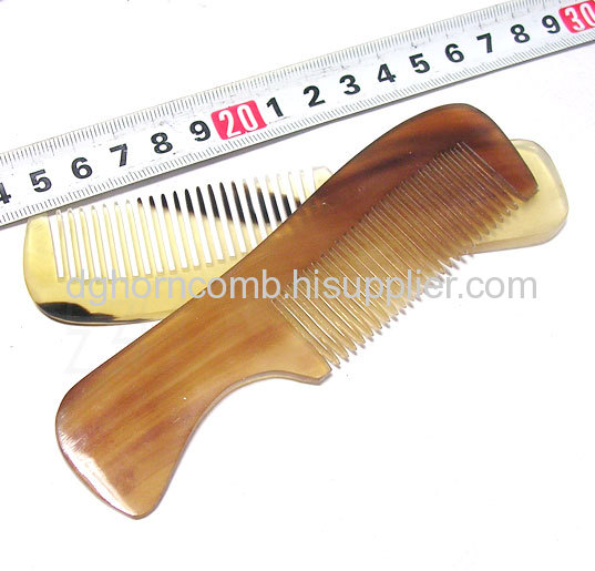 Round Handle Yellow Cattle Horn Comb