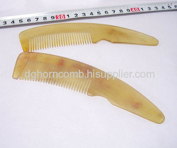 Curve Wave Yellow Cattle Horn Comb