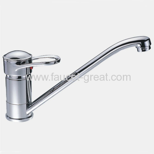Single handle brass Kitchen Faucet