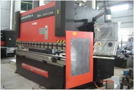 MB8-100X3200 type CNC hydraulic press brake