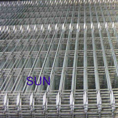 Welded steel grating