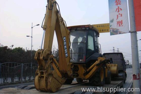 DEERE Excavator