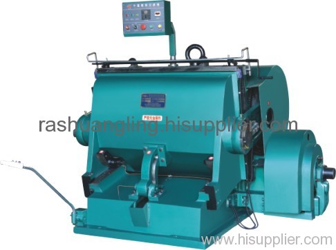 Creasing and die cutting machine