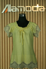 Cotton blouse with lace