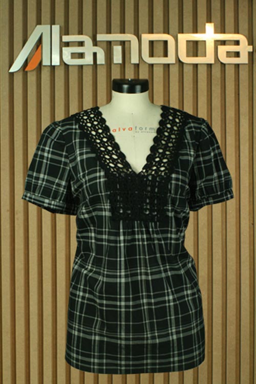  Ladies cotton check blouse