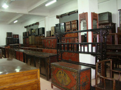 Eastcurio Chinese Antique Furniture Company