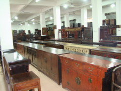 Eastcurio Chinese Antique Furniture Company