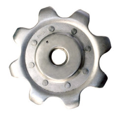 Lower Idler Gathering Chain Sprocket John Deere Cornhead part farm spare parts