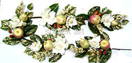 APPLE AND BERRY GARLAND