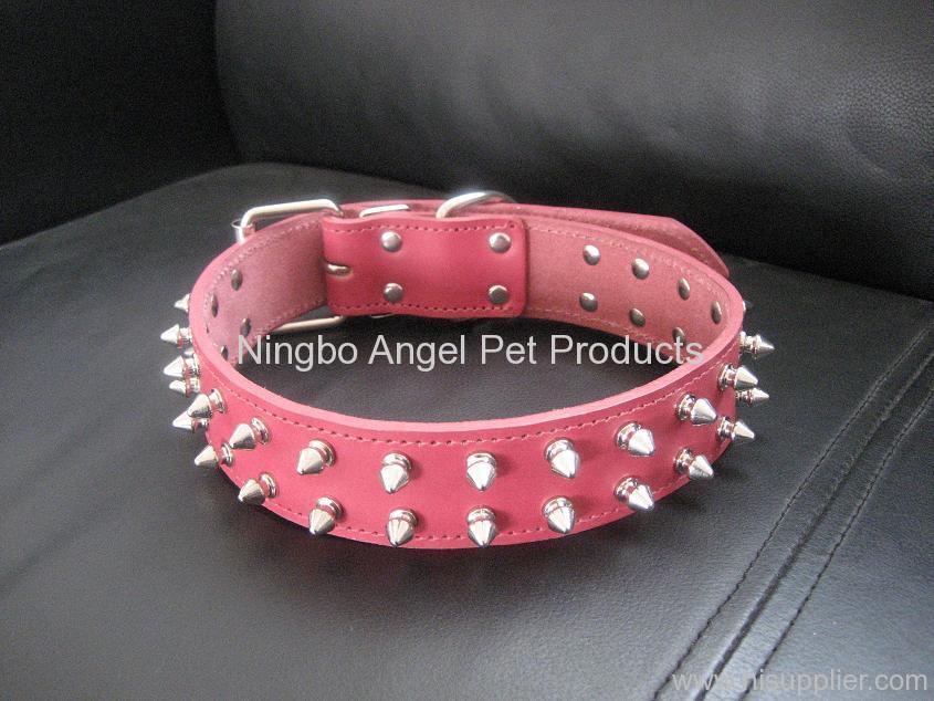 Pet cowskin collar with spikes