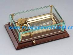 50 Note Exquisite Wind up Crystal Wooden Base Music Box Collectable