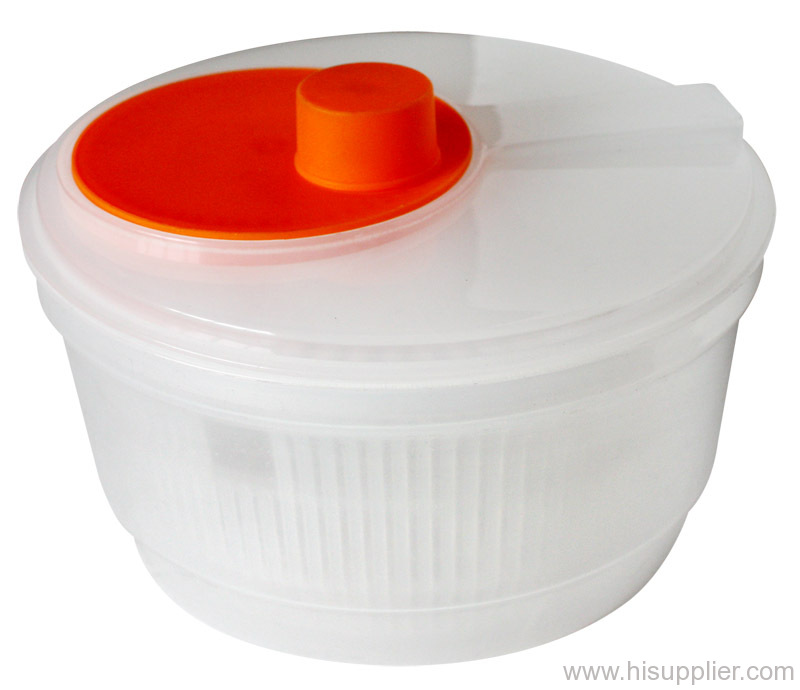 Plastic salad spinner