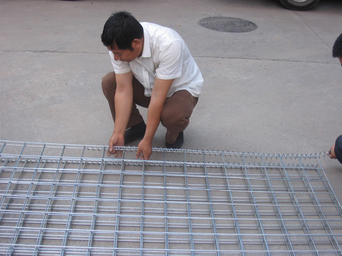 Differences for woven gabion and welded gabion