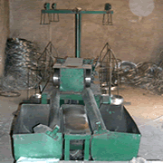 straighting wire machine