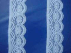 Tricot Lace