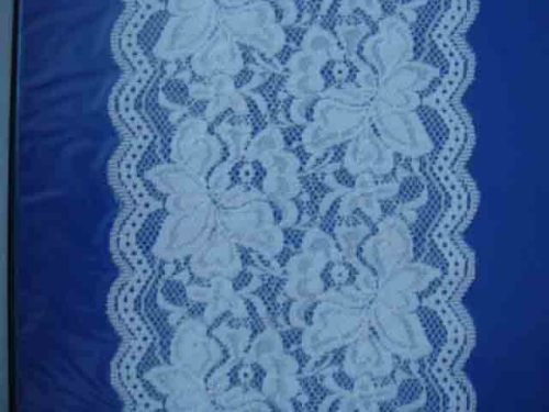 Tricot Lace