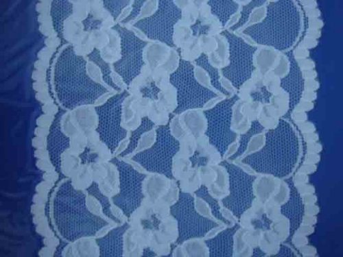 Tricot Lace