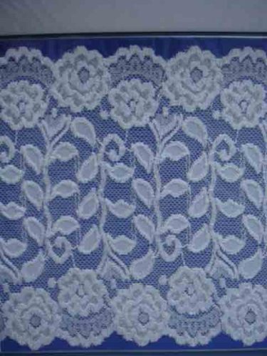 Tricot Lace