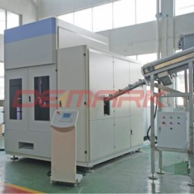 PET blow molding machine