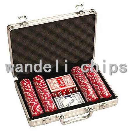 wpt poker chips set