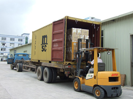 Loading container shipment