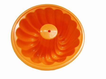 silicone bundt pan