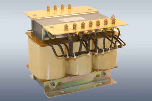 Three phase dry type transformer