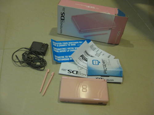 10 pieces of the Nintendo DS Lite Handheld game system