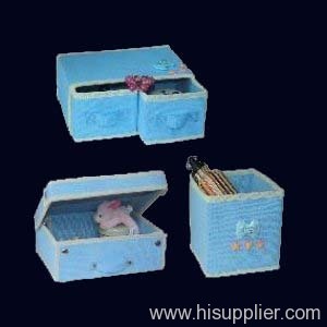 Nonwoven storage box