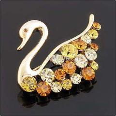 Fashion brooch