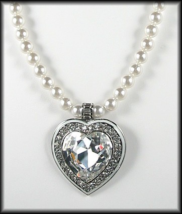 fashion pearl pendant