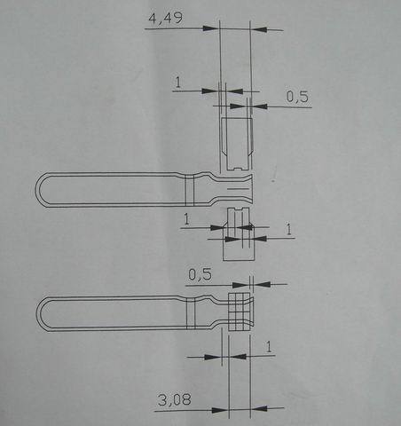 How to crimp the plug inserts with hollow pins