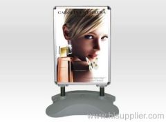 Outdoor banner stand